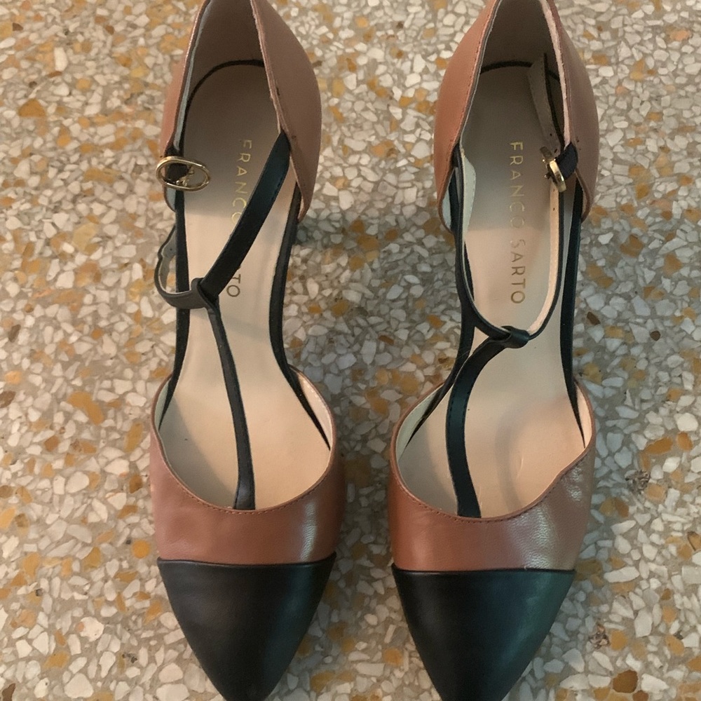 Franco Sarto pumps